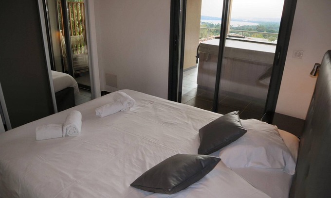 Pinarellu House | 1-T3 sea view, spa, pool, gym, hammam