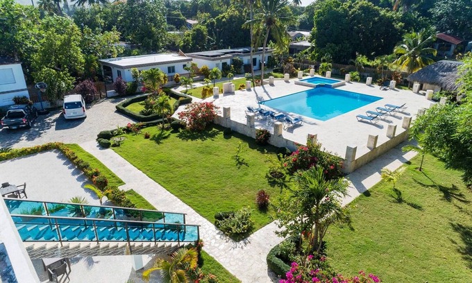Cabarete Villa | 10-bedroom luxury mansion, perfect for party! Large pool, table tennis, billiard