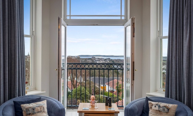Tenby Apartment | 10 Mansion House - Indoor Pool, Sea Views, Gym