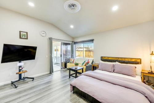 Victorville Apartment | 10 Mi to Mojave Narrows Victorville Studio