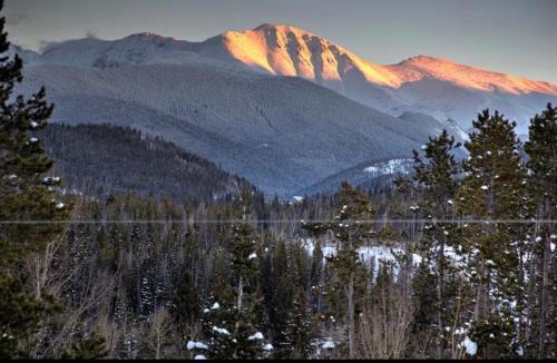 Winter Park House | 10 Min To Resort! Amazing Views & Sauna!