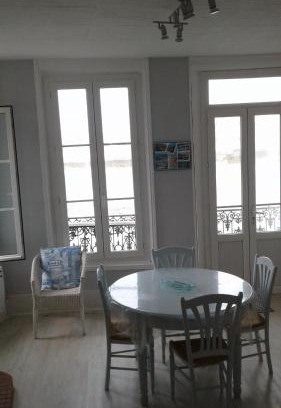 Le Treport Apartment | 10 Quai François 1er