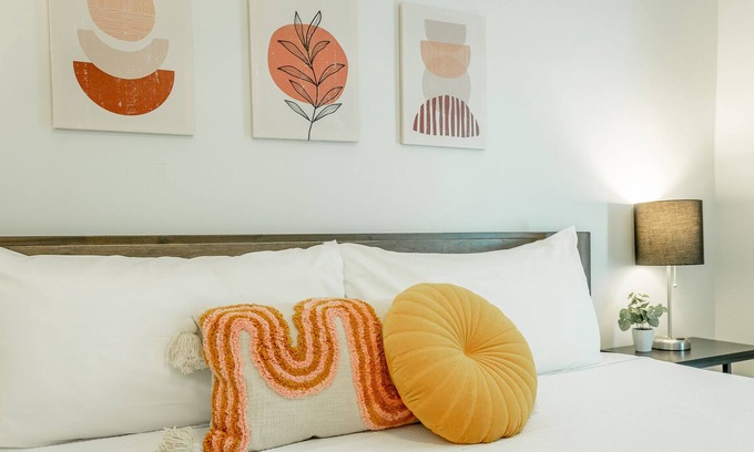 Chattanooga Cabin | 10: The Jacobsen Room - A PMI Scenic City Vacation Rental
