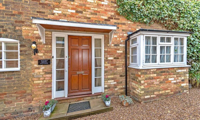 Kimbolton Cottage | 100 m² Cottage ∙ 2 bedrooms ∙ 4 guests