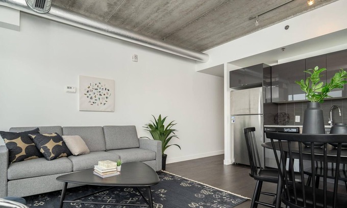 Downtown Winnipeg Condo | (1001)Downtown Glasshouse Luxury 1 Bdr +Fast WiFi(311)