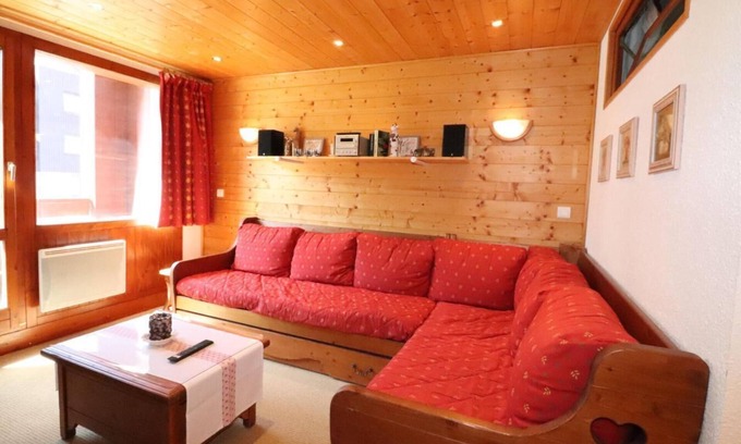 Tignes Apartment | 100m from ski slopes, 5th floor, balcony, tv, ski locker, 55m², Tignes