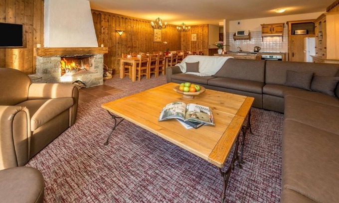 Bourg-Saint-Maurice Apartment | 100m from ski slopes, fitness, swimming pool, sauna, balcony, fireplace or stove, tv, ski locker