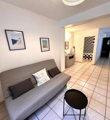 Cros-de-Cagnes Apartment | 106 Cagnes - T2 avec jardin dans une ancienne villa