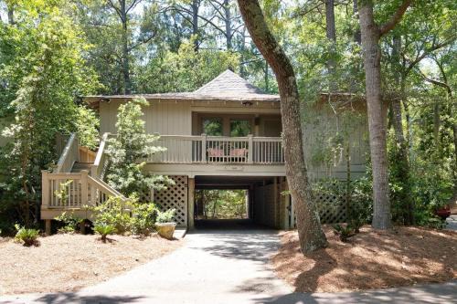 West Beach House | 1063 Sparrow Pond Cottage Woodland View