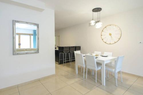 Jerusalem City Centre Apartment | 107 - King David Residence - Jerusalem-Rent