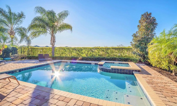 West Kissimmee House | 10BR Luxury Mansion w Private Pool & Netflix