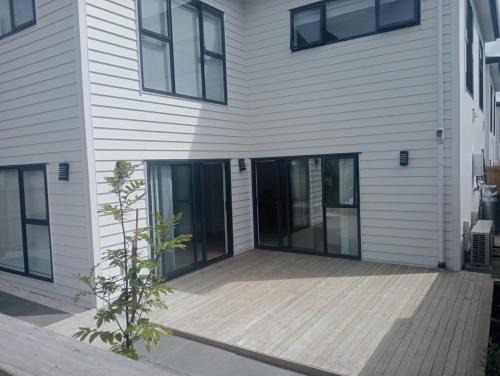 Blockhouse Bay House | 11 A Addison street home stay - room 2