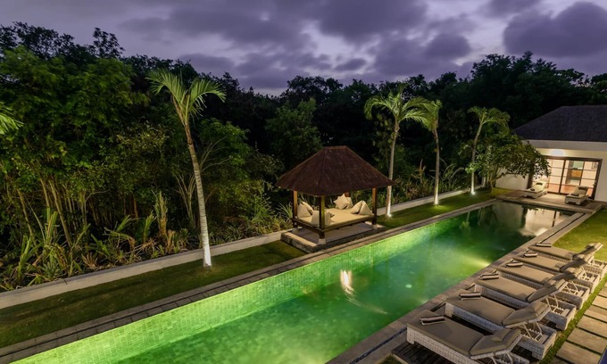 Drupadi Villa | 11 Bdr-Last Minute Deal 50%+ OFF! Near Beach