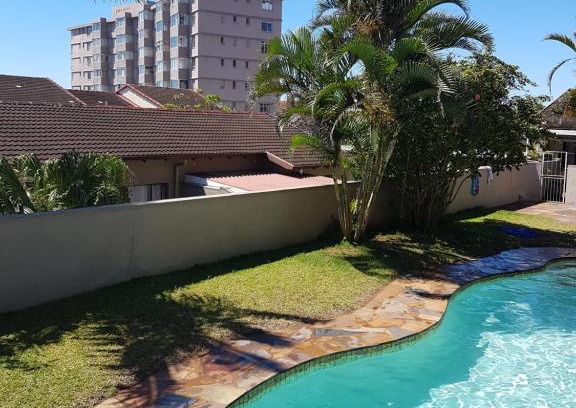 Warner Beach Apartment | 11 Villa Del Sol