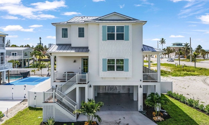 Mid Island House | 110 Sea Le Vie: 5BR/4.5BA Brand New Build w/Pool!