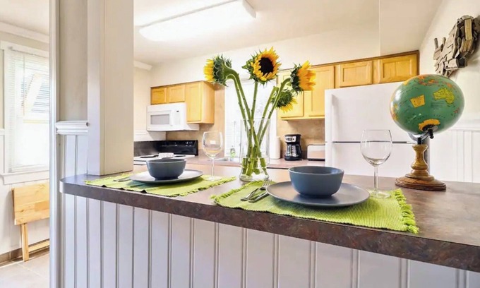 Norfolk Apartment | 110 Year Old Beach House - Hot Tub/Sauna/Grills!