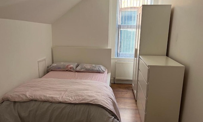 Sneinton House | 111