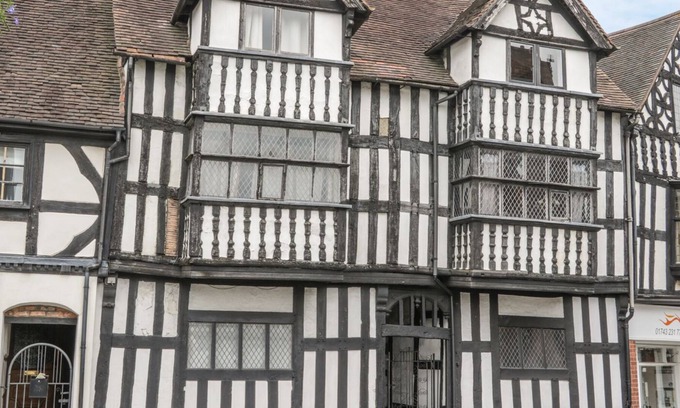 Shrewsbury Cottage | 114 FRANKWELL, romantic, luxury holiday cottage in Shrewsbury