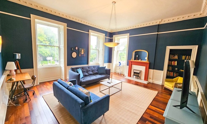 New Town Apartment | 118/2 Hanover Street