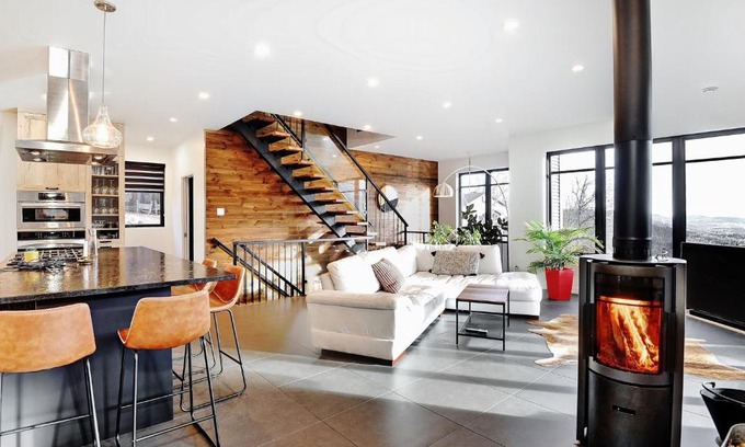 Stoneham Ski Chalet | 12 Chemin Blanc