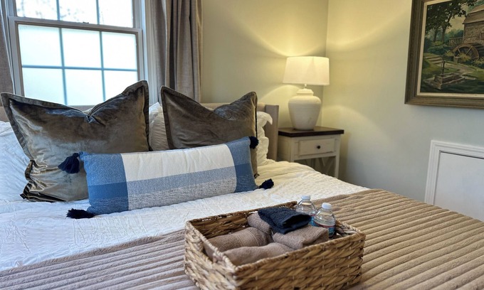 Norwell Apartment | 12 Mins from Beach - A Quiet, Immaculate space