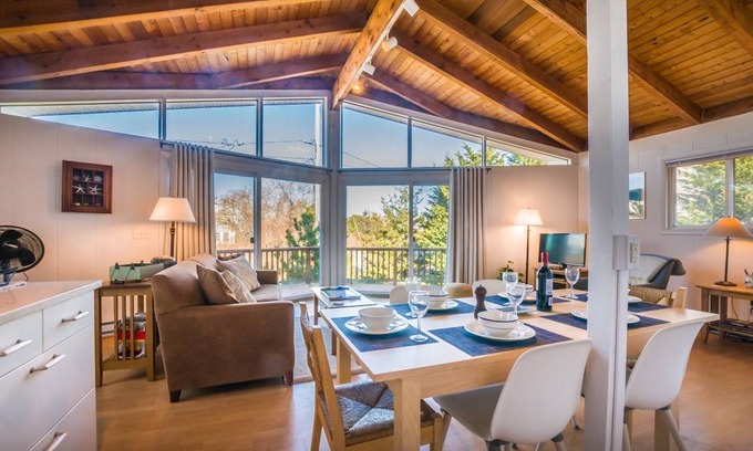 East Sandwich House | 124 m² House ∙ 3 bedrooms ∙ 6 guests
