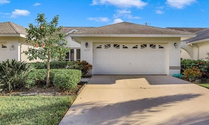 Wing South House | 125 m² House ∙ 3 bedrooms ∙ 6 guests