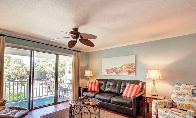 Demere Park Condo | 125 NIGHT SEPTEMBER DISCOUNT! GORGEOUS POOL VIEW! WALK TO VILLAGE DOG FRIENDLY.