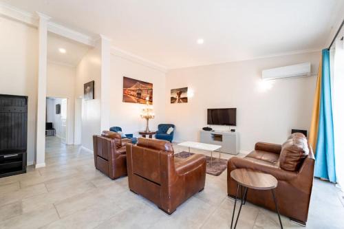 Victoria Falls Apartment | 127 Platinum Peak ,Victoria Falls