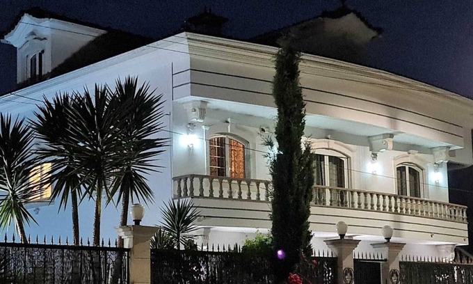 Arnal House | 13 Room Luxury Villa 25-50 Guests