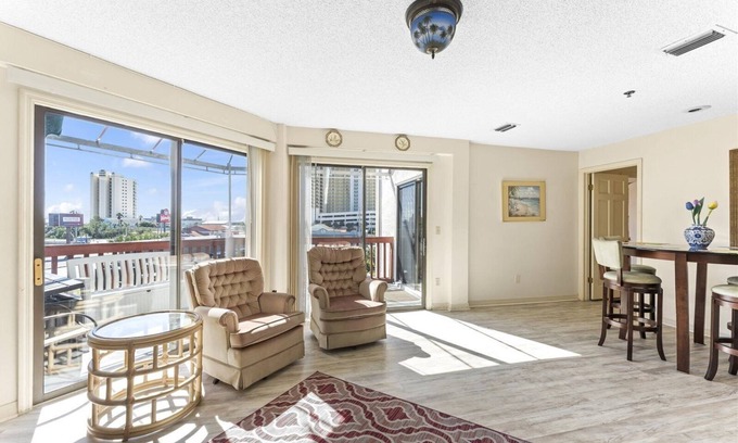Gulf Lagoon Beach Apartment | 1302b St Thomas Square