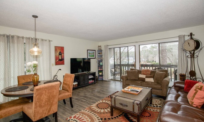 Pinehurst Condo | 136 Lakeview - 2 bed/2 bath condo with access to the community pool!