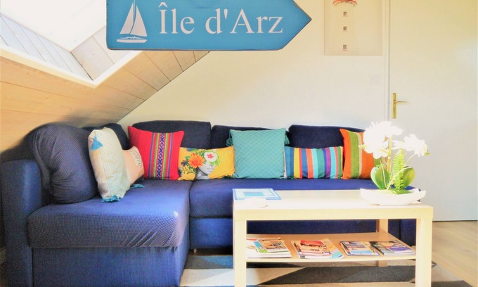 Vannes Apartment | 13K Apt ARZ 39m²- Au Calme, vue sur les Toits, Proche Centre-ville