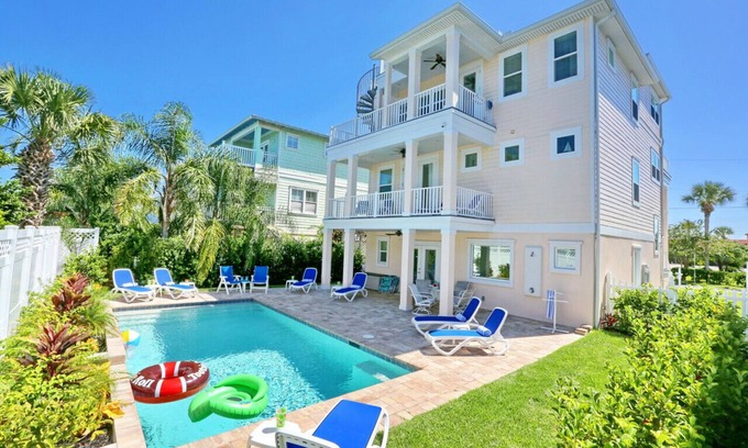 St. Augustine Beach Apartment | 14 F Street, St. Augustine, FL 32080