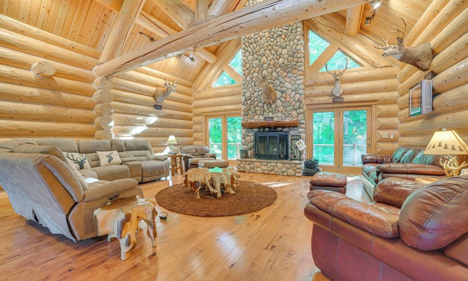 Petoskey Cabin | 14 Mi to Slopes: Lodge on 104 Acres in Boyne City