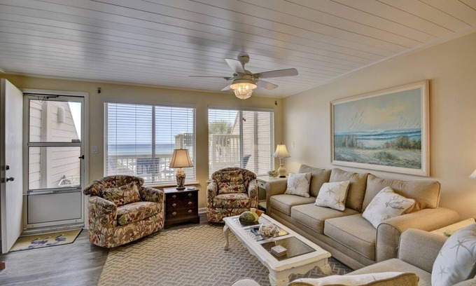 Sunnyside Villa | 146 The Shores - 1977719