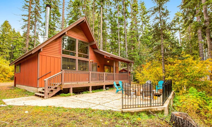 Cle Elum Cabin | 148 m² Cabin ∙ 3 bedrooms ∙ 12 guests