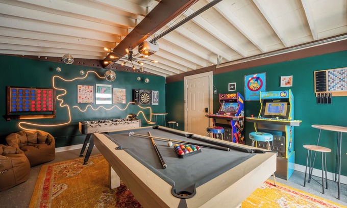 Twentynine Palms House | 15% Discount! New! Cowboy Pool~Hot Tub~Stargazing