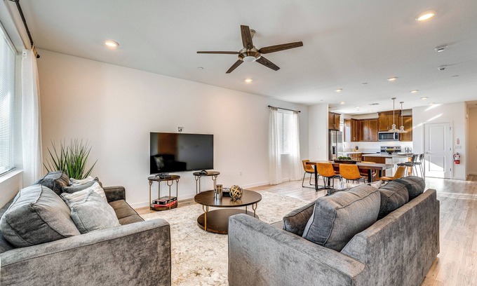 Sacramento House | 15 Mi to Dtwn Sacramento: Newly Built Home!