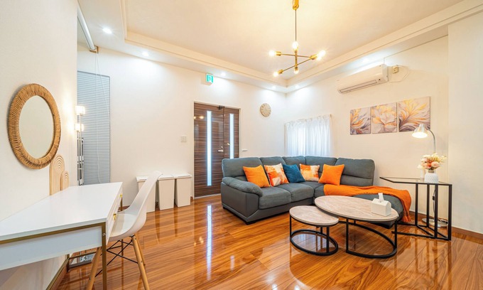 Komatsugawa House | 15 minutes drive to Disney! 25 min. from Shinjuku/11 min. from Akihabara, conveniently located near the airport, and a house with unlimited anime viewing, children are welcome.