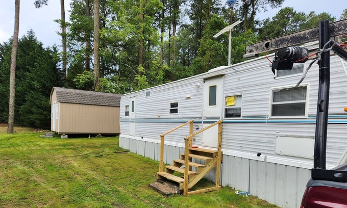 Greenbush RV Rental | 15 minutes to Chincoteague VA and 49 minutes away from Ocean City Md. Much more.