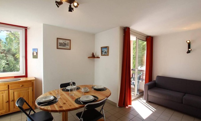 Briancon Apartment | 150m from ski slopes, 3rd floor, view mountain, balcony, tv, 38m², Serre Chevalier