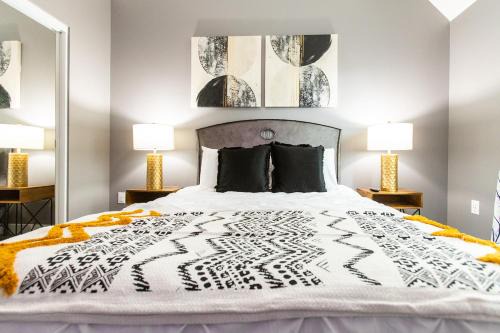 University Heights Apartment | 15min-beachwalk To Cafesfull Kitchen- Wd