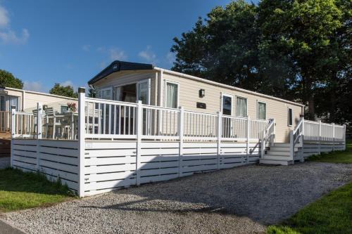 Newquay Resort | 16 Lakeview, Pelham Retreat