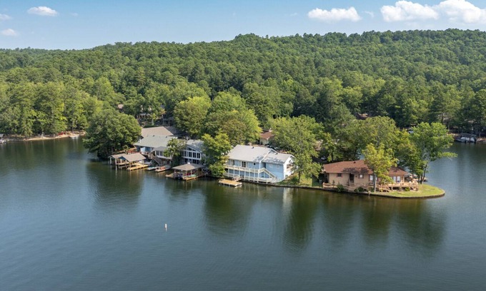 Hot Springs Village House | 17 Aldaya Lane - A very nicely furnished and renovated one level vacation rental