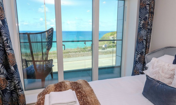 Newquay City Centre Cottage | 17 Cliff Edge