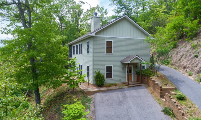 Montreat House | 174 m² House ∙ 4 bedrooms ∙ 10 guests