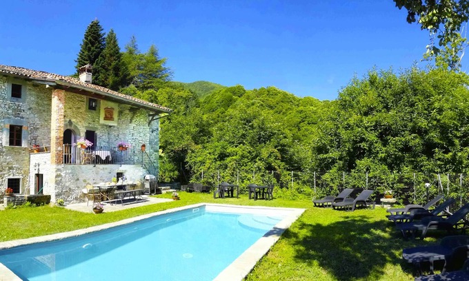Camporgiano Villa | 17C merchant villa, private swimming pool, medieval village