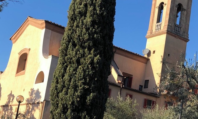 Calenzano Apartment | 17th century monastery view Florence