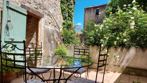 Forcalquier House | 17th Century town house in Forcalquier centre